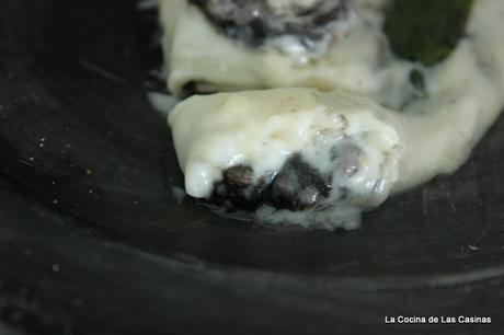 Canelones Rellenos de Calamares en su Tinta Canelones Rellenos de Calamares en su Tinta