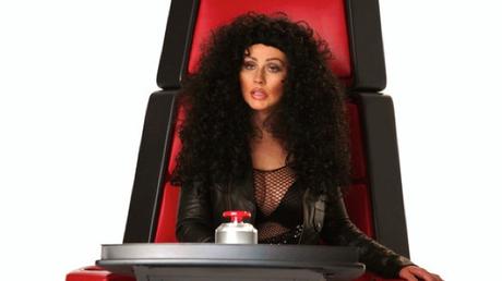 Christina Aguilera imita a Lady Gaga, Miley Cyrus, Britney Spears y más en La Voz