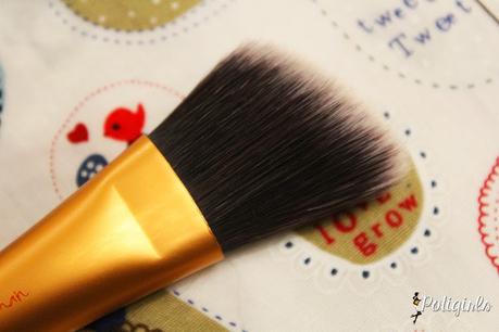 Brocha para base de maquillaje Foundation Brush de Real Techniques Brocha para base de maquillaje Foundation Brush de Real Techniques