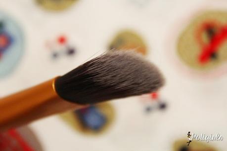Brocha para base de maquillaje Foundation Brush de Real Techniques Brocha para base de maquillaje Foundation Brush de Real Techniques
