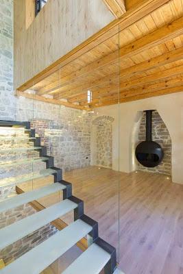 Casa de Piedra Actual en Montenegro