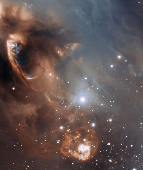 Formación estelar dramática en NGC 6729