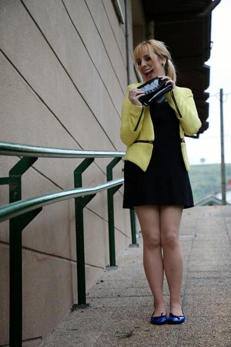 Un toque de amarillo Un toque de amarillo