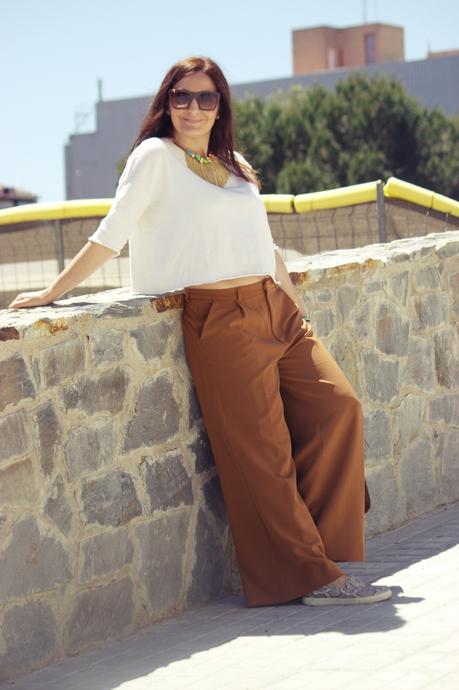 Pantalón estilo palazzo Pantalón estilo palazzo