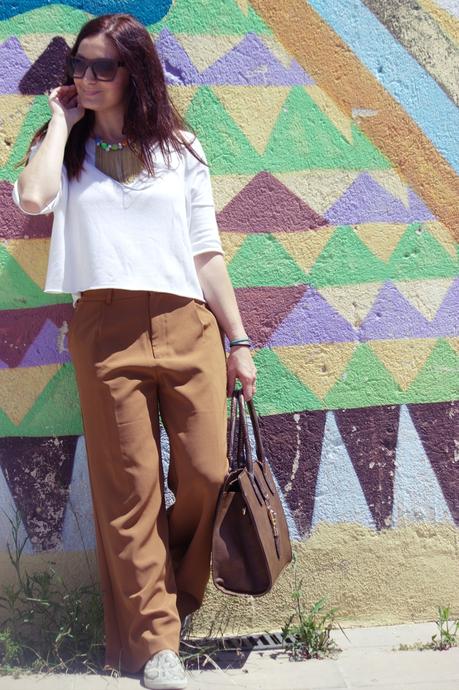 Pantalón estilo palazzo Pantalón estilo palazzo