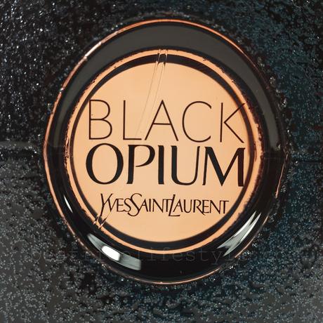 Black Opium de Yves Saint Laurent Black Opium de Yves Saint Laurent