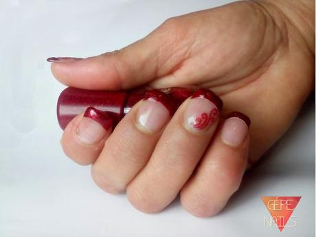 MANICURA FRANCESA ROJO GLITTER MANICURA FRANCESA ROJO GLITTER