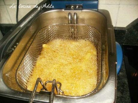 Butifarra, con patatas suflé Butifarra, con patatas suflé