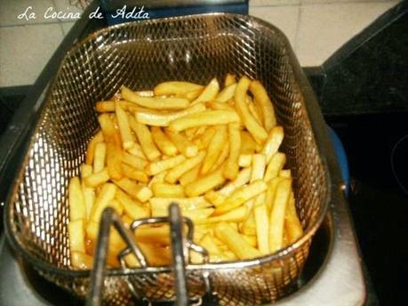 Butifarra, con patatas suflé Butifarra, con patatas suflé