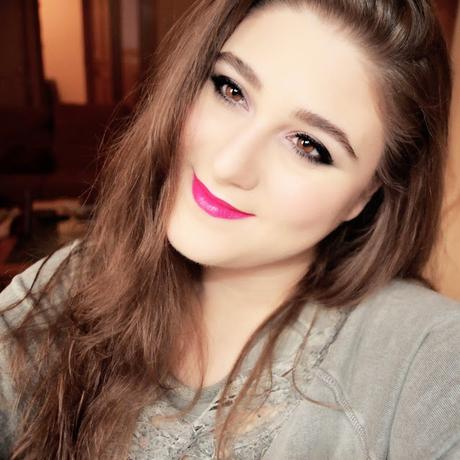 Makeup of the Day ~ Maquillaje Lady Rock - Labios Rosas Makeup of the Day ~ Maquillaje Lady Rock - Labios Rosas