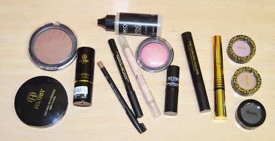 Makeup of the Day ~ Maquillaje Lady Rock - Labios Rosas Makeup of the Day ~ Maquillaje Lady Rock - Labios Rosas