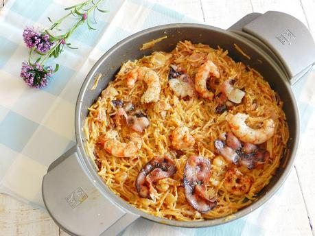 Fideuá a la carbonara con gambas Fideuá a la carbonara con gambas