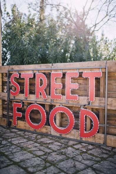 Haz de tu boda una foodtruck wedding! cartel street food www.bodasdecuento.com