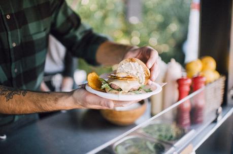 Haz de tu boda una foodtruck wedding! food truck styled shoot www.bodasdecuento.com