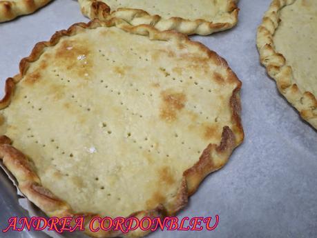 COCA DE ATÚN, HORTALIZAS REHOGADAS Y HUEVO COCA DE ATÚN, HORTALIZAS REHOGADAS Y HUEVO