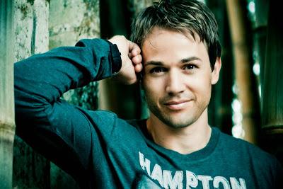 El guapetón, Chris Durán , cumple 40 años El guapetón, Chris Durán , cumple 40 años