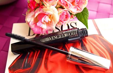 Embellece tus mirada con estas máscaras de pestañas Embellece tus mirada con estas máscaras de pestañas