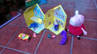 Pintando a mi familia ambientada en Peppa Pig Pintando a mi familia ambientada en Peppa Pig