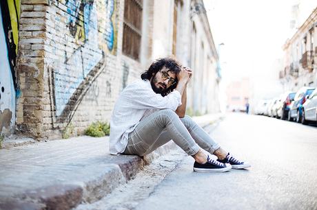 Made-by-you-by-charlie-cole-glamournarcotico-charlinarcotic-foot-locker-converse-hm-jeans-vintage-shirt-mouet-sunglasses-menswear-menstyle-valencia-fashionblogger-streetstyle (19)