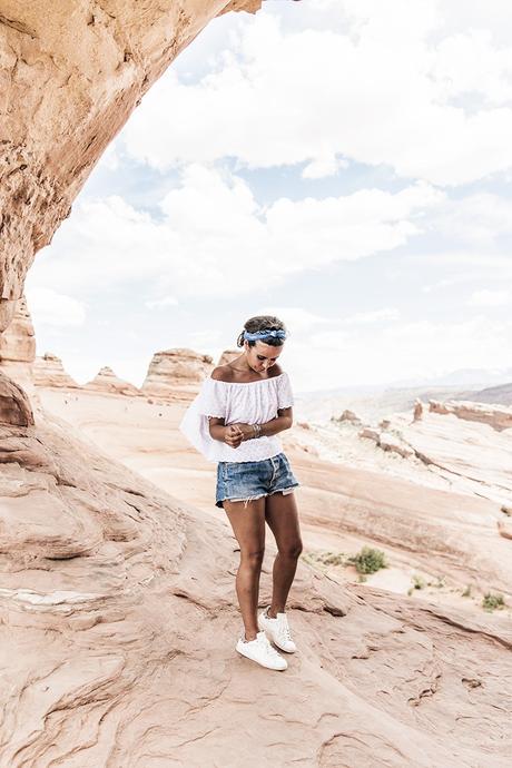 Arches National Park Arches_National_Park-Utah-Dead_Horse_Point-Canyonlands-Off_The_Shoulder_Top-Bandana_Turbant-Converse-Travel_Look-Outfit-Collage_Vintage-61