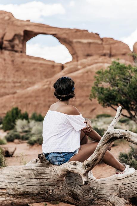Arches National Park Arches_National_Park-Utah-Dead_Horse_Point-Canyonlands-Off_The_Shoulder_Top-Bandana_Turbant-Converse-Travel_Look-Outfit-Collage_Vintage-29