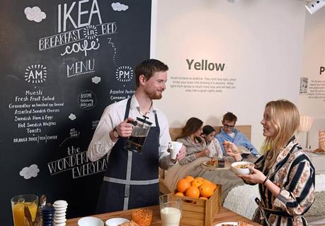 IKEA abre una cafetería en la que puedes tomar el desayuno directamente en la cama