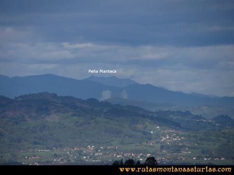 Ruta Torazo, Pico Incos: Vista desde el Incos de la Sierra de Peña Manteca