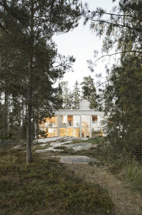 Una espectacular casa junto al mar en Suecia