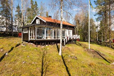 Hermosa  Cabana Rustica en Suecia