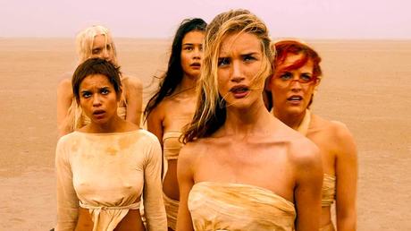 Mad Max: Furia en la Carretera, de George Miller «La escena más larga y frenética del Cine» Mad Max: Furia en la Carretera, de George Miller «La escena más larga y frenética del Cine»