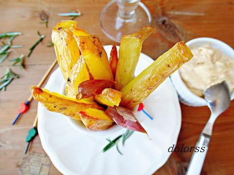 Patatas bravas al horno con allioli de codony