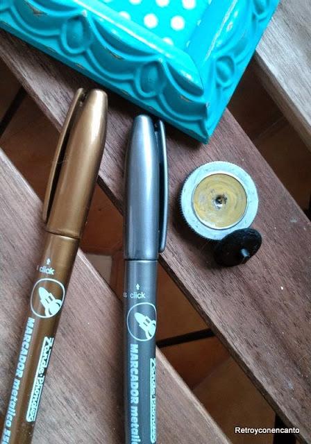 Ding dong... Ding dong...