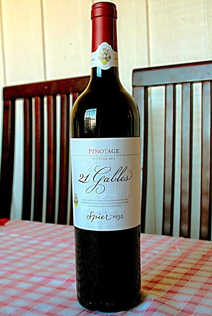 21 Gables Pinotage 2011 21 Gables Pinotage 2011