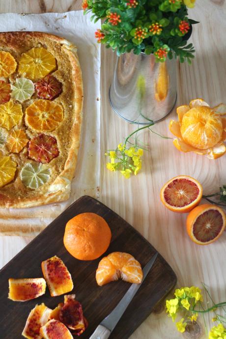 Hojaldre rústico de cítricos y crema de almendras Hojaldre rústico de cítricos y crema de almendras