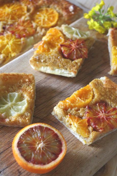 Hojaldre rústico de cítricos y crema de almendras Hojaldre rústico de cítricos y crema de almendras