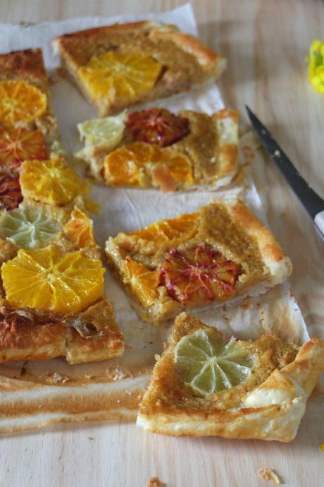 Hojaldre rústico de cítricos y crema de almendras Hojaldre rústico de cítricos y crema de almendras