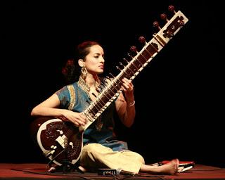 Anoushka Shankar y Sandra Carrasco: huella de Oriente y flamenco en Madrid Anoushka Shankar y Sandra Carrasco: huella de Oriente y flamenco en Madrid