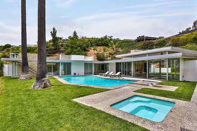 Casa Moderna a la Venta en Hollywood Casa Moderna a la Venta en Hollywood