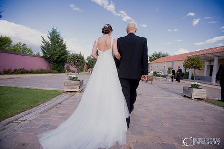 SARA & OMAR: UNA BODA EN COLOR AMARILLO SARA & OMAR: UNA BODA EN COLOR AMARILLO
