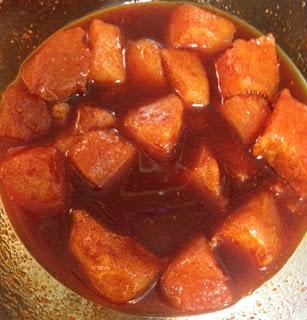 BROCHETAS DE LOMO ADOBADO Y MEMBRILLO BROCHETAS DE LOMO ADOBADO Y MEMBRILLO