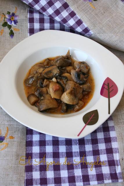 Champiñones con jamón El Ágora de Ángeles champiñones con jamón