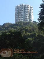 Bowen Road en Hong Kong y el edificio Opus de Gehry