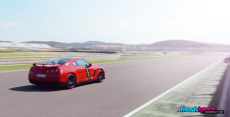 ¿Qué coche comprar? FWD, RWD y AWD Nissan-GTR-Cheste-Valencia Qué coche comprar