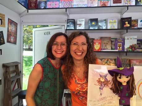 Ana y Olga en la Feria del Libro 2015 Caseta 65