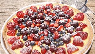 Tarta de crema con frutos rojos Tarta de crema con frutos rojos