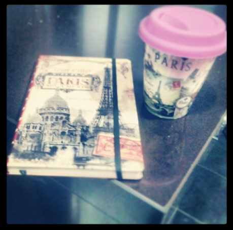 Esa afición por coleccionar, también en los viajes taza-paris
