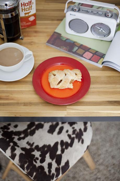 DE COCINA VIEJUNA A PRECIOSA Y ACTUAL EN BLANCO Y NEGRO: ¡TODO UN ACIERTO! DE COCINA VIEJUNA A PRECIOSA Y ACTUAL EN BLANCO Y NEGRO: ¡TODO UN ACIERTO!