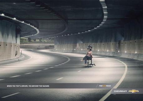 Eres un peligro cuando texteas a un conductor Eres un peligro cuando texteas a un conductor