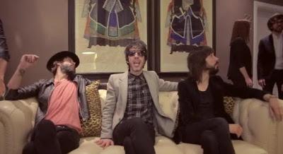 Nuevo videoclip (estroboscópico) de Sidonie: 'Estáis aquí' Nuevo videoclip (estroboscópico) de Sidonie: 'Estáis aquí'