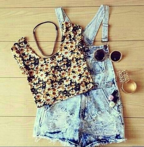 Palette (deseado) de ropa para verano/otoño. Palette (deseado) de ropa para verano/otoño.